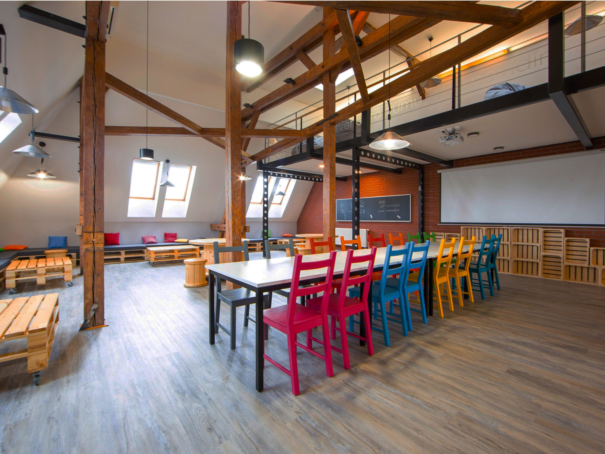 VŠ klub FSE, 4. patro